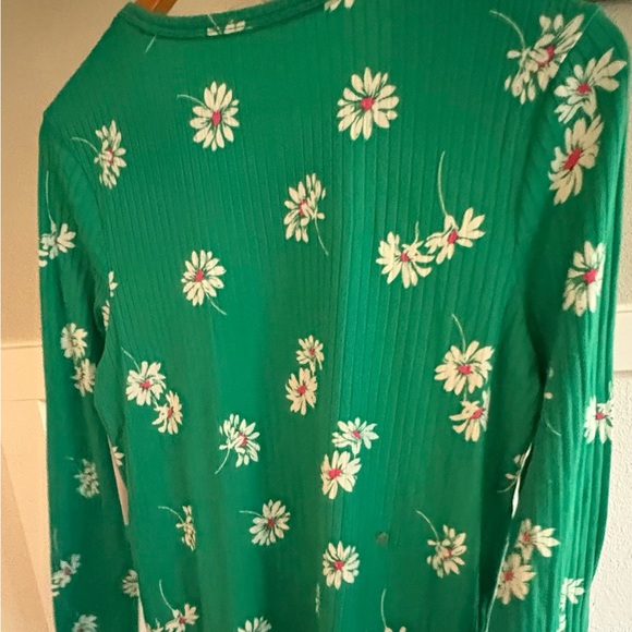 Joyspun Green Daisy Ribbed Pajama Set – Long Sleeve & Joggers – Small - Picture 2 of 6